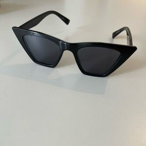 Cat eye sunglasses